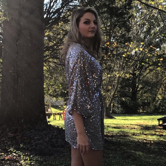 SOLD Silver Sparks fly kimono dress from vici - Picture 3 of 4